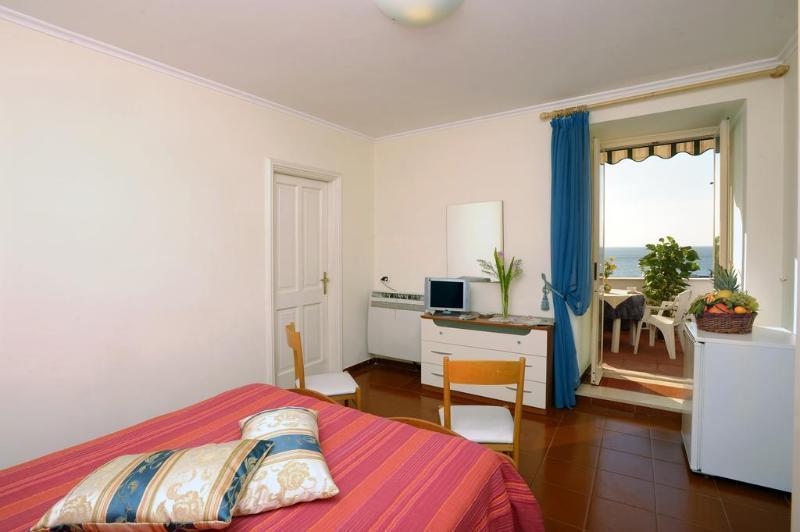 Con Vista Inn 3*